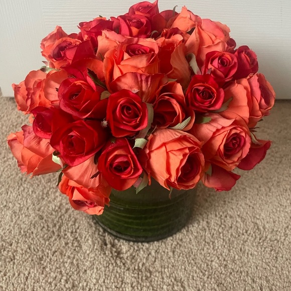 Red roses fake flower bouquet in a glass container bought from Horchow - Picture 3 of 6